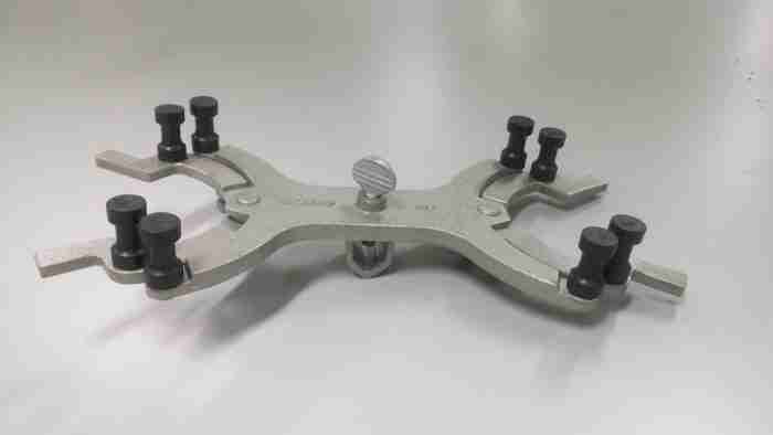 Front facing Burette clamp e1623229191997