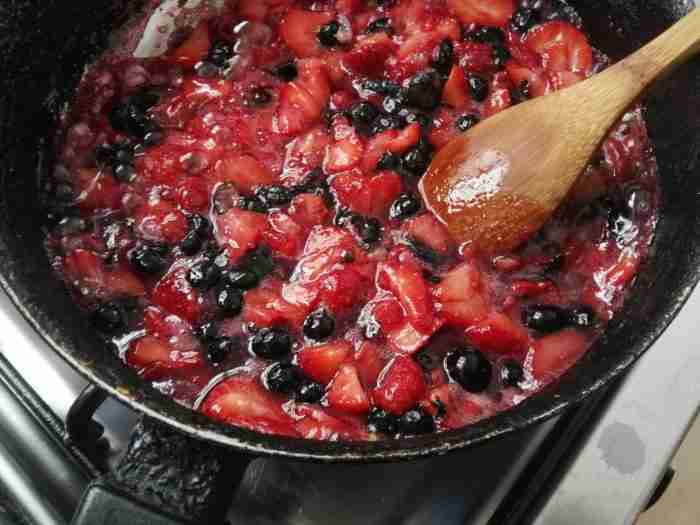 red fruit marmalade 1 e1620551121528