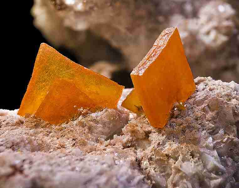 wulfenite